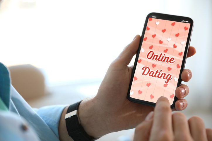 Online Dating: Seeing Likes Without A Subscription?